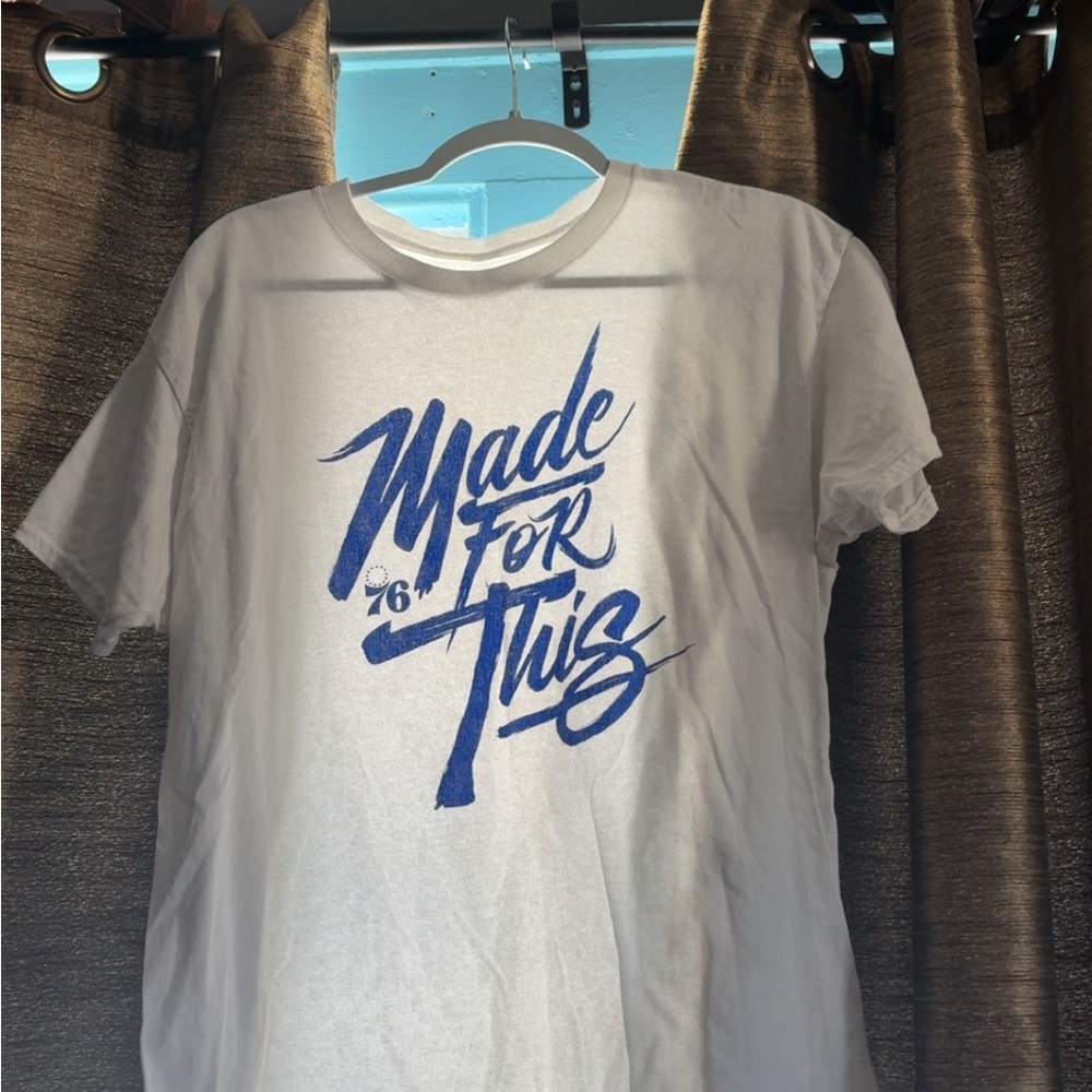 76ers White T-Shirt with Blue Graphic Print